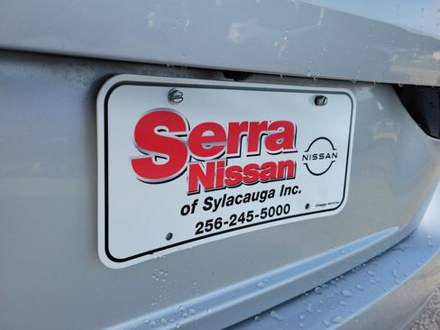 Used 2024 Nissan Altima 2.5 SV FWD image 27