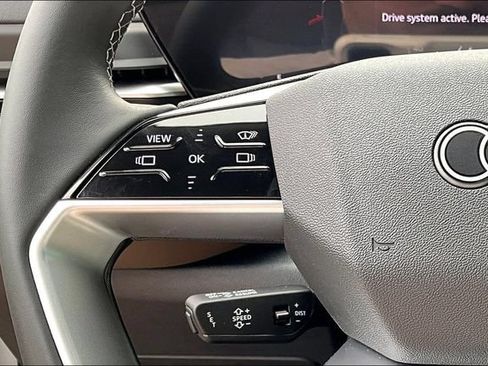 Used 2025 Audi Q5 Premium AWD/4WD image 11