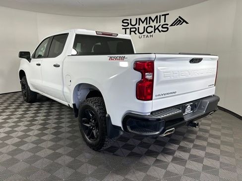 Used 2023 Chevrolet Silverado 1500 Custom Trail Boss AWD/4WD image 3