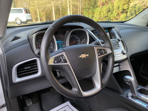 Used 2015 Chevrolet Equinox LT image 17