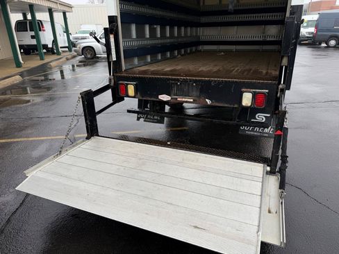 Used 2020 Chevrolet Express 3500 RWD image 11