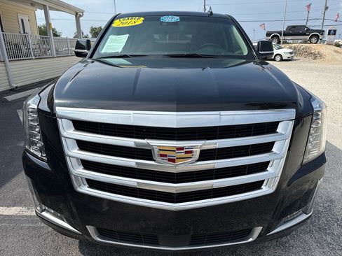 Used 2018 Cadillac Escalade Premium Luxury AWD/4WD image 8