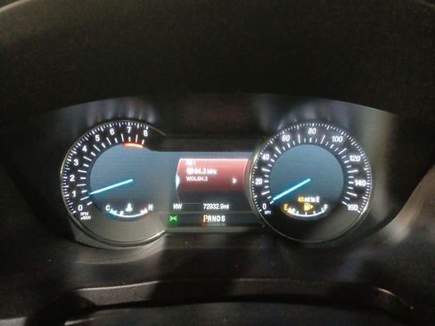 Used 2019 Ford Explorer Platinum image 10