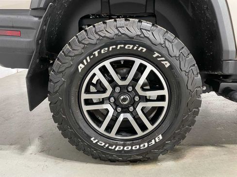 Used 2025 INEOS Grenadier AWD/4WD image 6