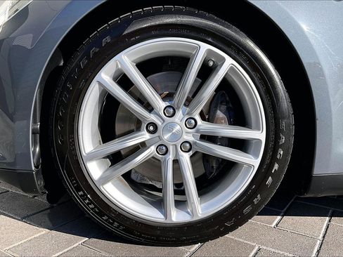 Used 2013 Tesla Model S image 9