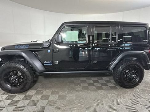 Used 2024 Jeep Wrangler Unlimited AWD/4WD image 5