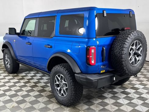 Used 2025 Ford Bronco Badlands AWD/4WD image 3