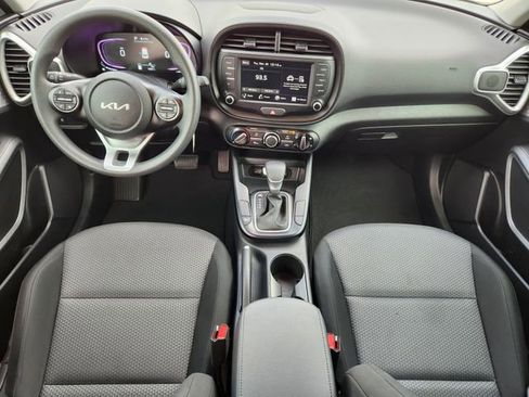 Certified 2025 Kia Soul LX FWD image 25