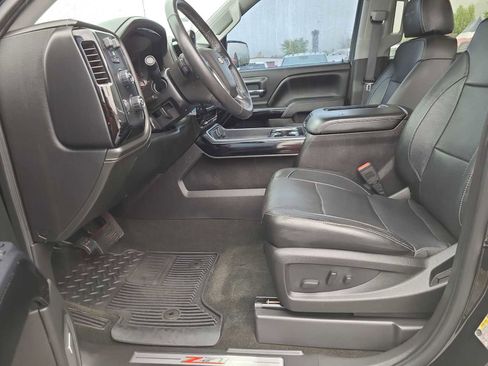Used 2017 Chevrolet Silverado 1500 LTZ Z71 w/ LTZ Plus Package AWD/4WD image 19