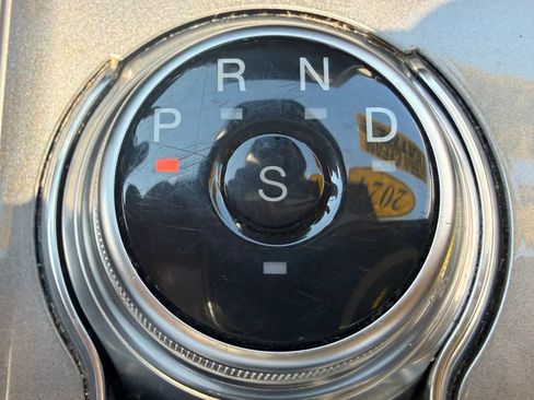 Used 2024 Ford Edge SEL AWD/4WD image 27