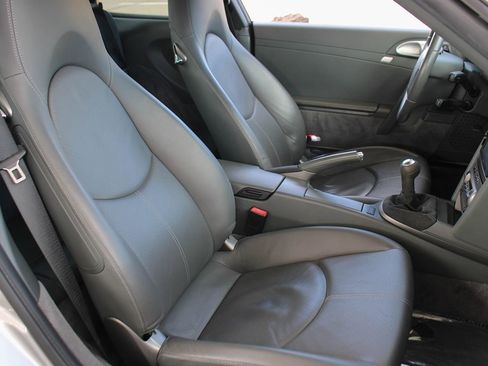 Used 2006 Porsche 911 GT3 RS image 21