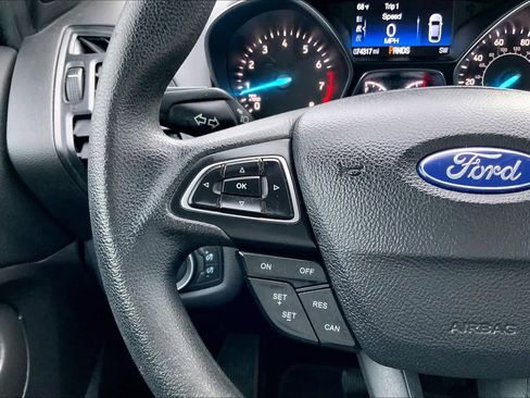 Used 2018 Ford Escape S image 23