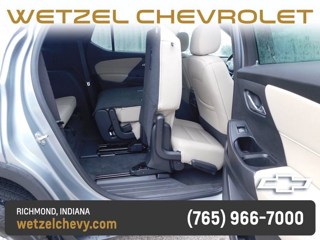 Certified 2023 Chevrolet Traverse LS FWD image 27