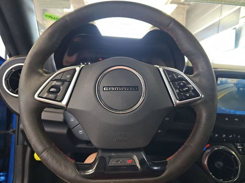 Used 2018 Chevrolet Camaro ZL1 RWD image 11