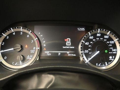 Used 2023 Toyota Highlander XLE image 7