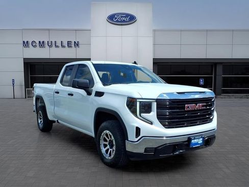 Used 2024 GMC Sierra 1500 Pro w/ Pro Value Package AWD/4WD image 3