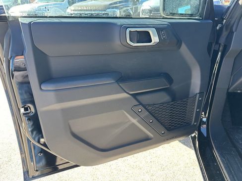 New 2025 Ford Bronco 4-Door image 10