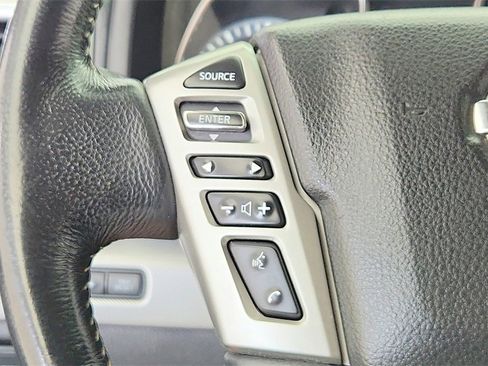 Used 2019 Nissan Titan PRO-4X image 20