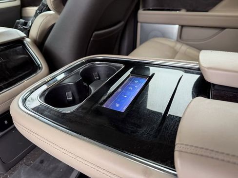 Used 2024 Lincoln Navigator L Reserve image 19