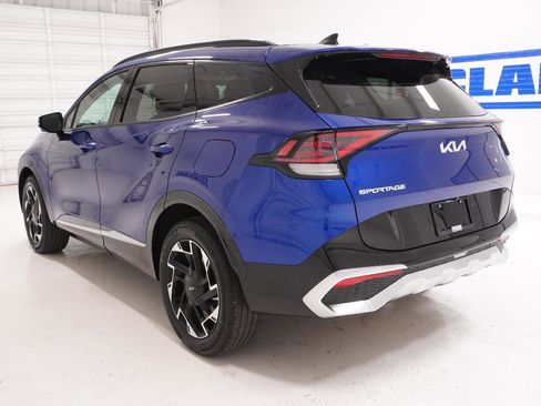 Used 2023 Kia Sportage SX image 8