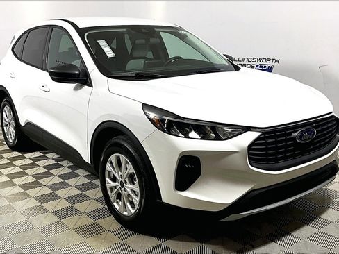 New 2026 Ford Escape Active image 2
