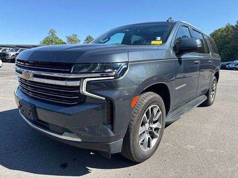 Used 2021 Chevrolet Suburban LT w/ LT Signature Package AWD/4WD image 1