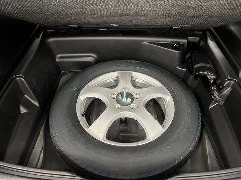 Used 2024 Jeep Grand Cherokee Altitude image 35