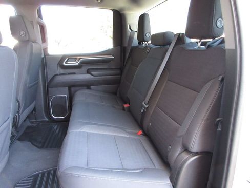 Used 2022 Chevrolet Silverado 1500 LT RWD image 24