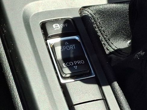 Used 2018 BMW X1 xDrive28i AWD/4WD image 16