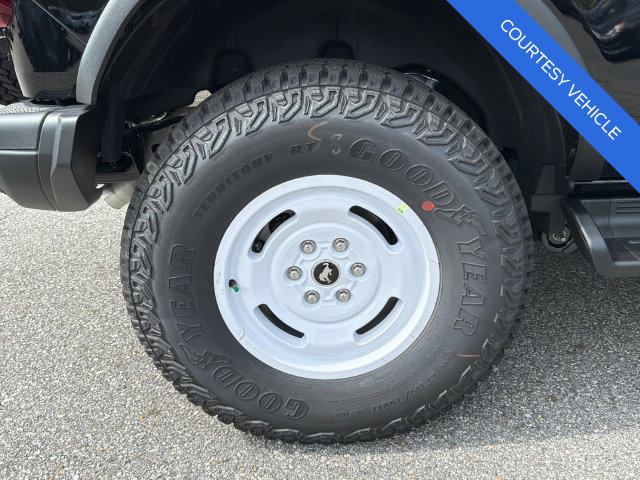 New 2026 Ford Bronco Heritage Edition AWD/4WD image 17