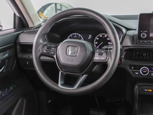 Used 2023 Honda CR-V EX image 12