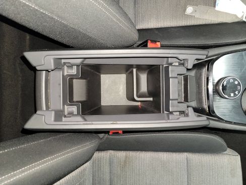 Used 2023 Nissan Rogue SV AWD/4WD image 28
