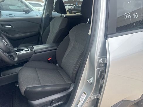 Used 2023 Nissan Rogue SV AWD/4WD image 13