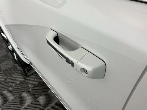 Used 2021 RAM 1500 Limited AWD/4WD image 10