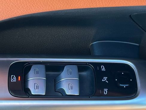 Certified 2023 Mercedes-Benz C 300 4MATIC Sedan image 22