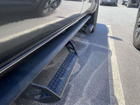 Used 2019 Toyota Tacoma TRD Sport RWD image 9