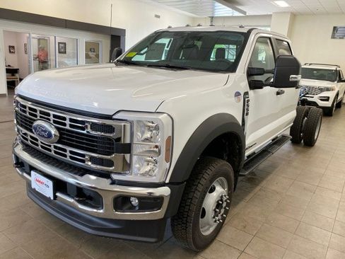 New 2025 Ford F550 XL CREW CAB 179 WB image 4