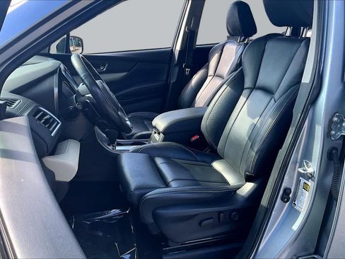Used 2022 Subaru Ascent Limited w/ Technology Package AWD/4WD image 8