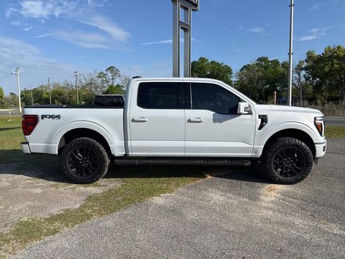 Used 2025 Ford F150 Lariat w/ Equipment Group 501A Mid image 3