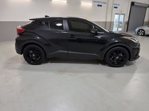 Used 2022 Toyota C-HR Nightshade FWD image 9