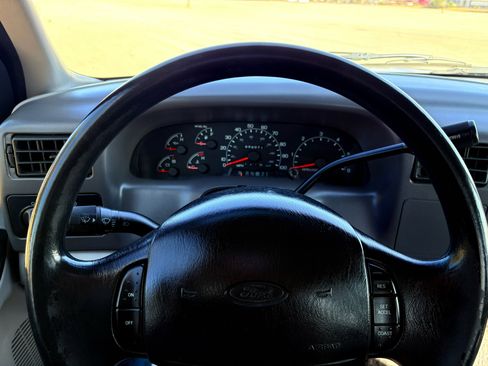 Used 2001 Ford F350 XLT image 39