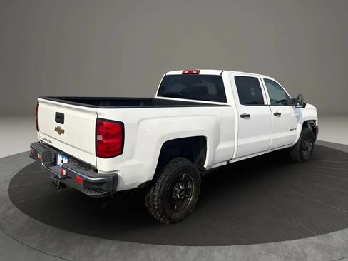 Used 2019 Chevrolet Silverado 2500 W/T w/ WT Convenience Package AWD/4WD image 5