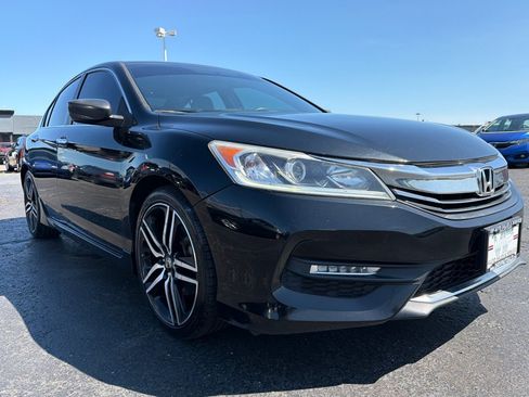 Used 2017 Honda Accord Sport image 1