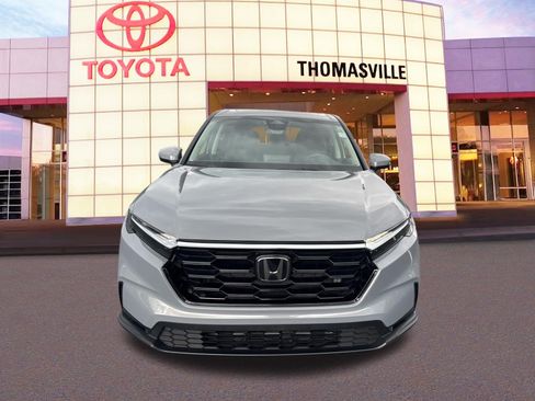 Used 2025 Honda CR-V EX image 3