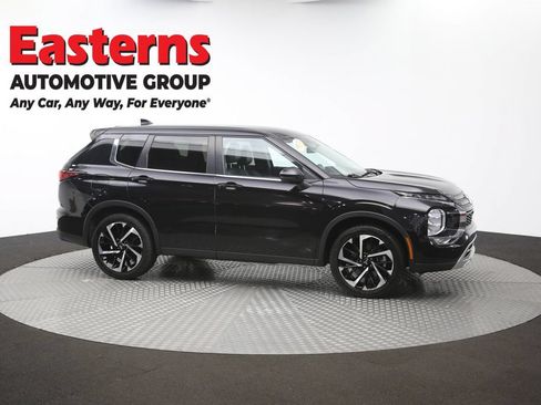 Used 2024 Mitsubishi Outlander SE AWD/4WD image 46