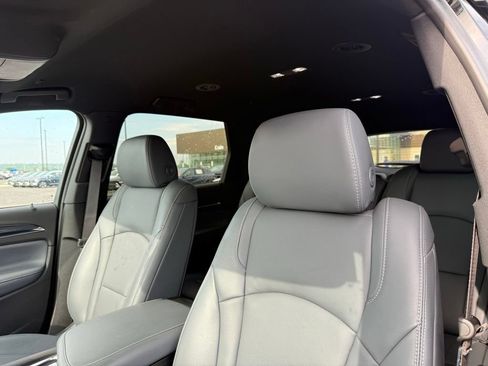 Used 2024 Buick Enclave Essence FWD image 22