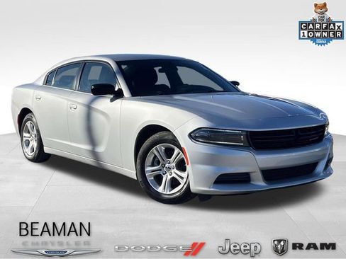 Used 2023 Dodge Charger SXT image 1