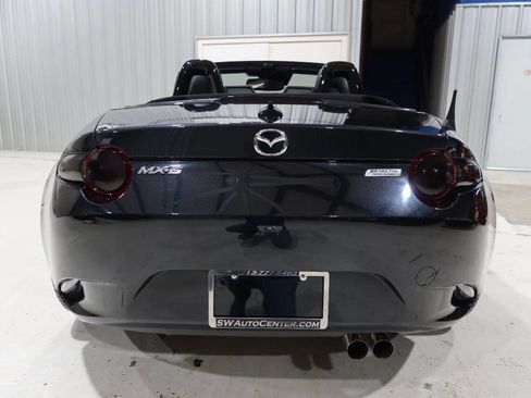 Used 2019 MAZDA MX-5 Miata Grand Touring w/ GT-S Package RWD image 4
