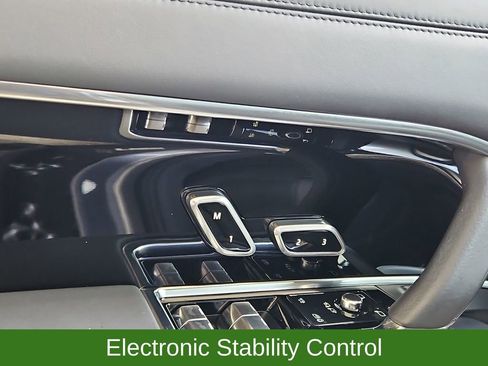 Used 2023 Land Rover Range Rover Long Wheelbase Autobiography image 27