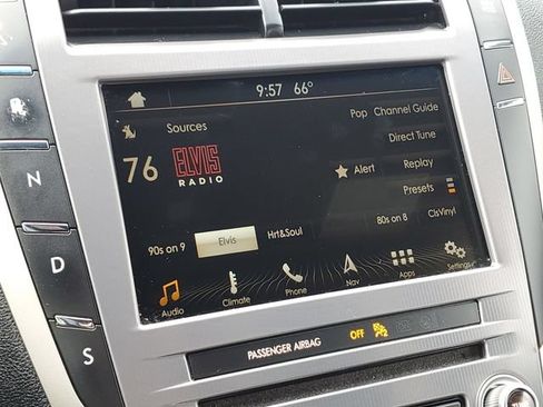 Used 2017 Lincoln MKZ Reserve FWD image 17
